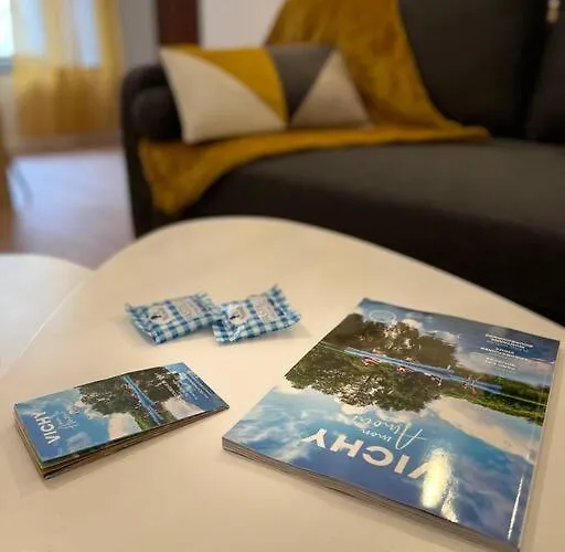 Appartement Savane - Appart. équipé Rénové, Avec Terrasse Vichy